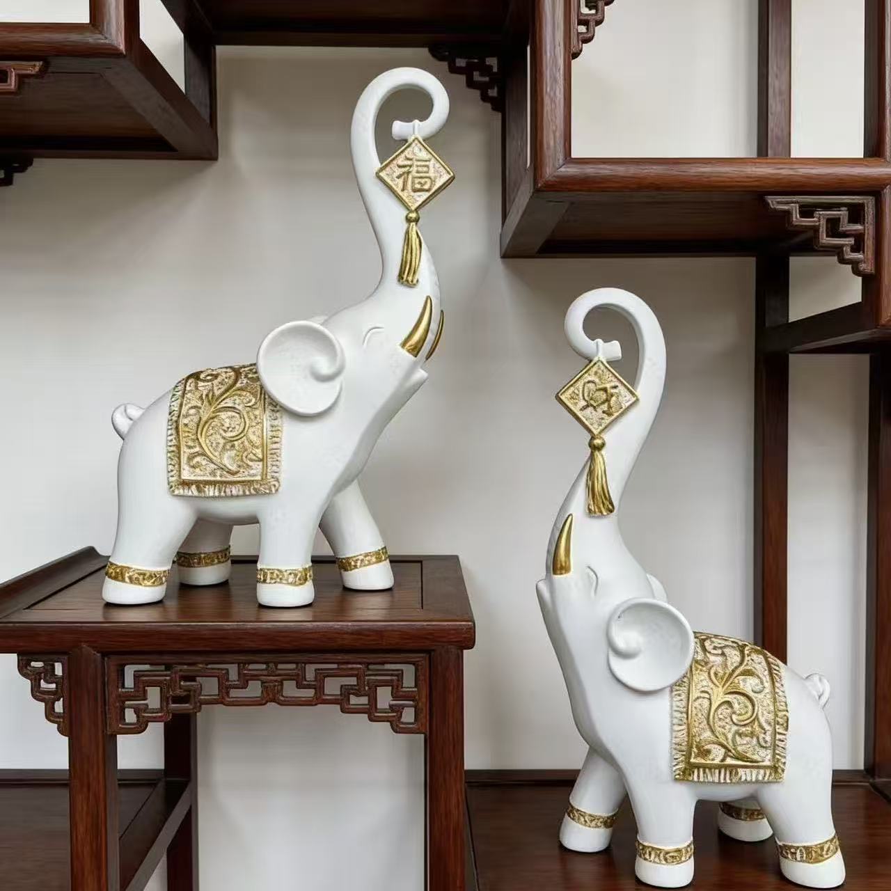Resin Art Gift For Wedding - Coppia di Statuette Portafortuna in Stile
