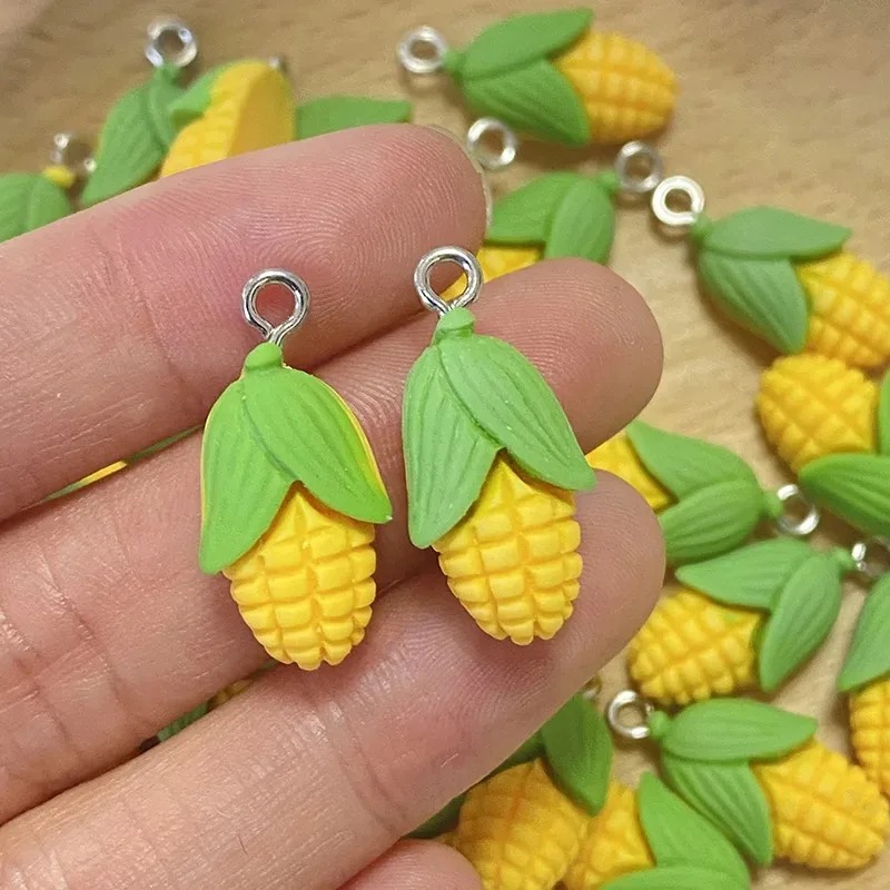 20 Pezzi Mini Ciondoli Diverte - Resin Art And Craft recensione e prezzo