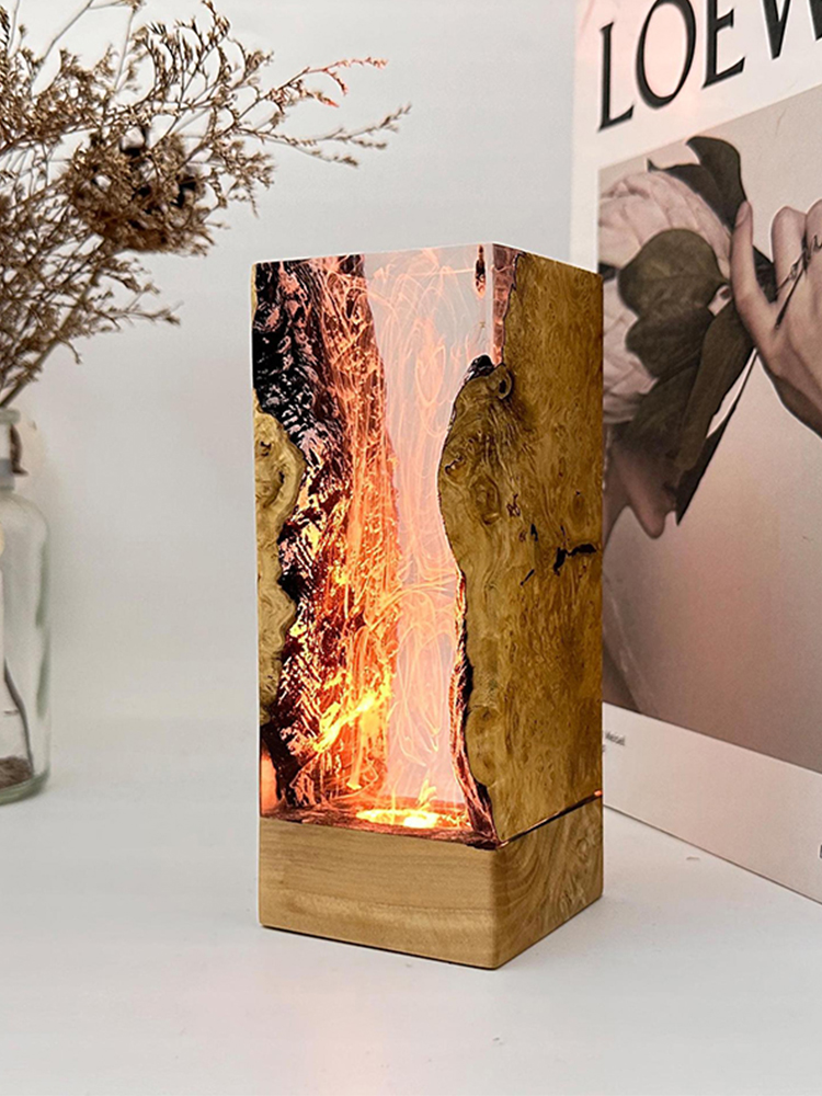 Lampada da Tavolo in Resina a  - Resin Art Resin recensione e prezzo