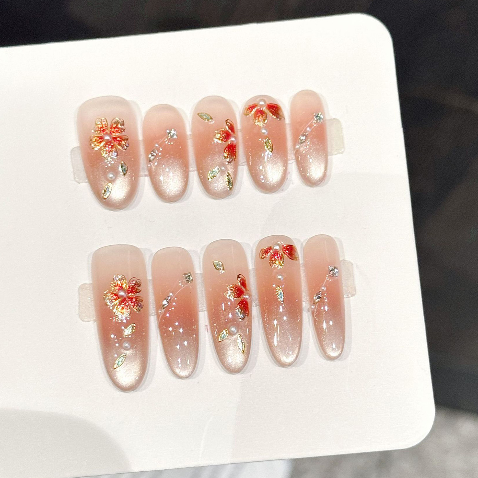 10 pezzi di unghie finte fatte - Resin Art Flower recensione e prezzo